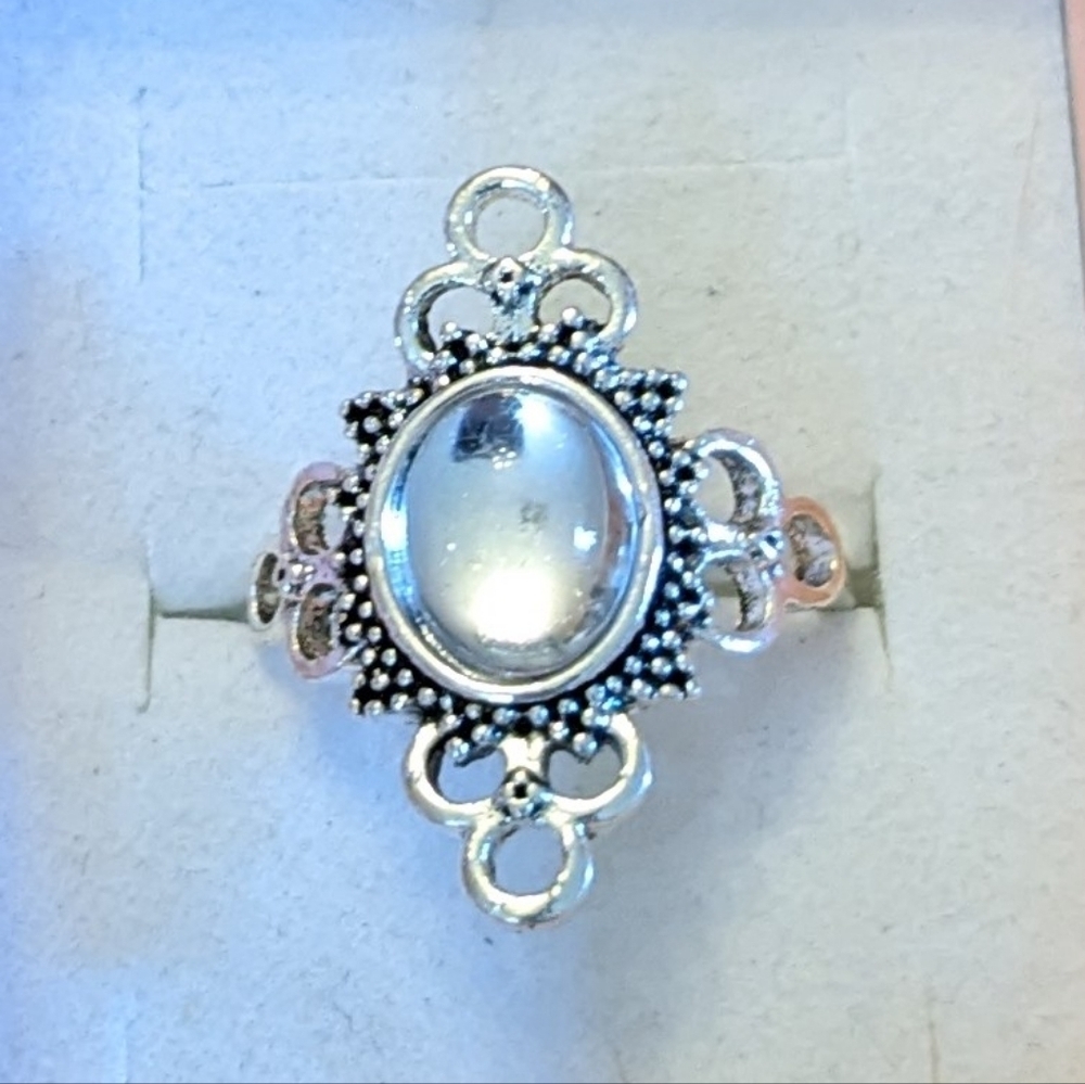 Vintage Geometric Round Simulated Opal Gemstone Ring, T1B8E
